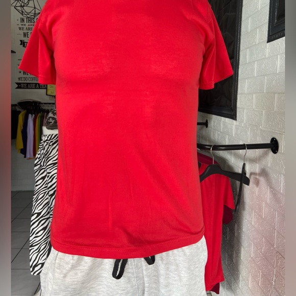 T-Shirt - Picture 3 of 16